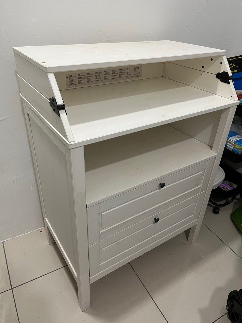 Baby changing hot sale table used