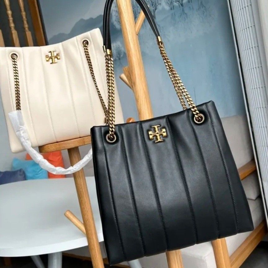 Tory Burch Saffiano Leather Tote, Women's Fashion, Bags & Wallets, Purses &  Pouches on Carousell