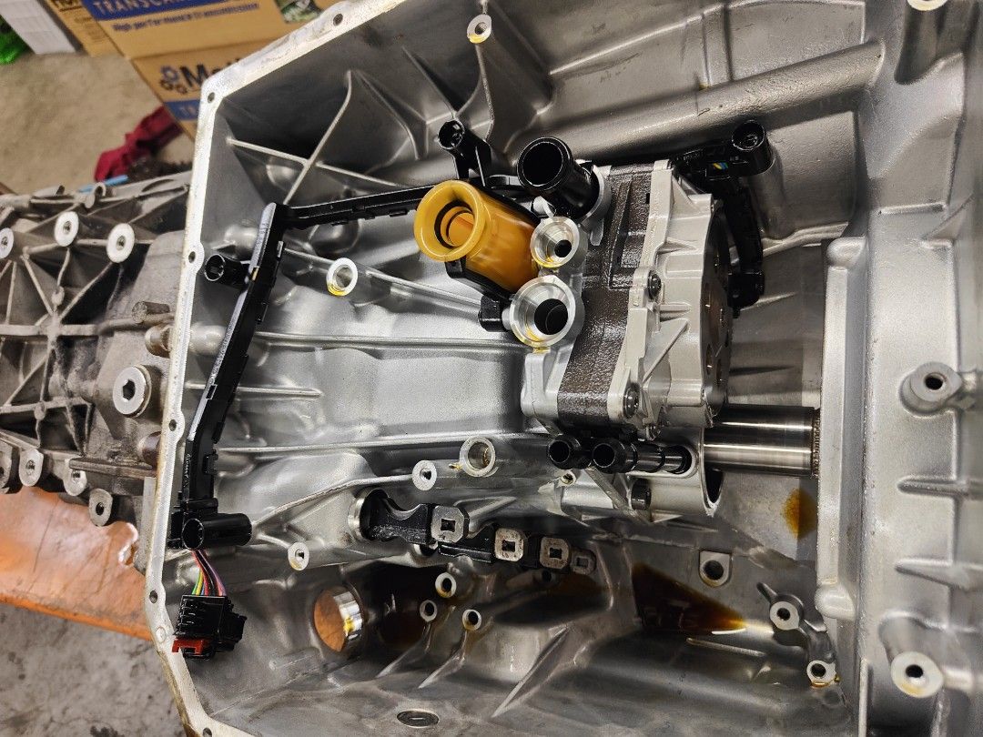 Transmission rebuilt/repair, Car Accessories, Car & Services