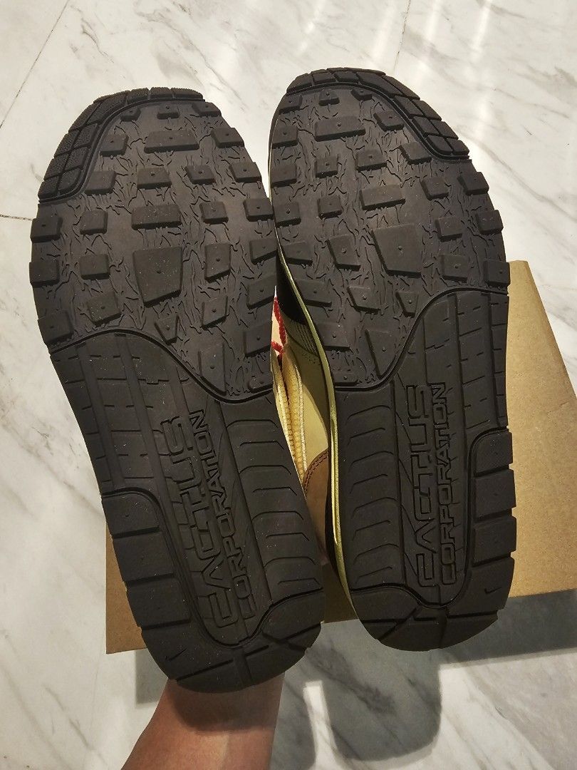 harga nike x travis scott