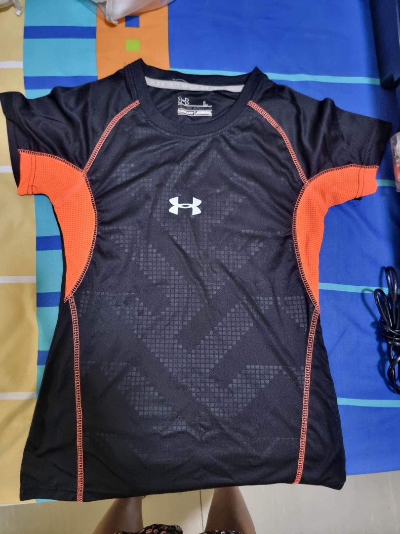Under armour top cycling top