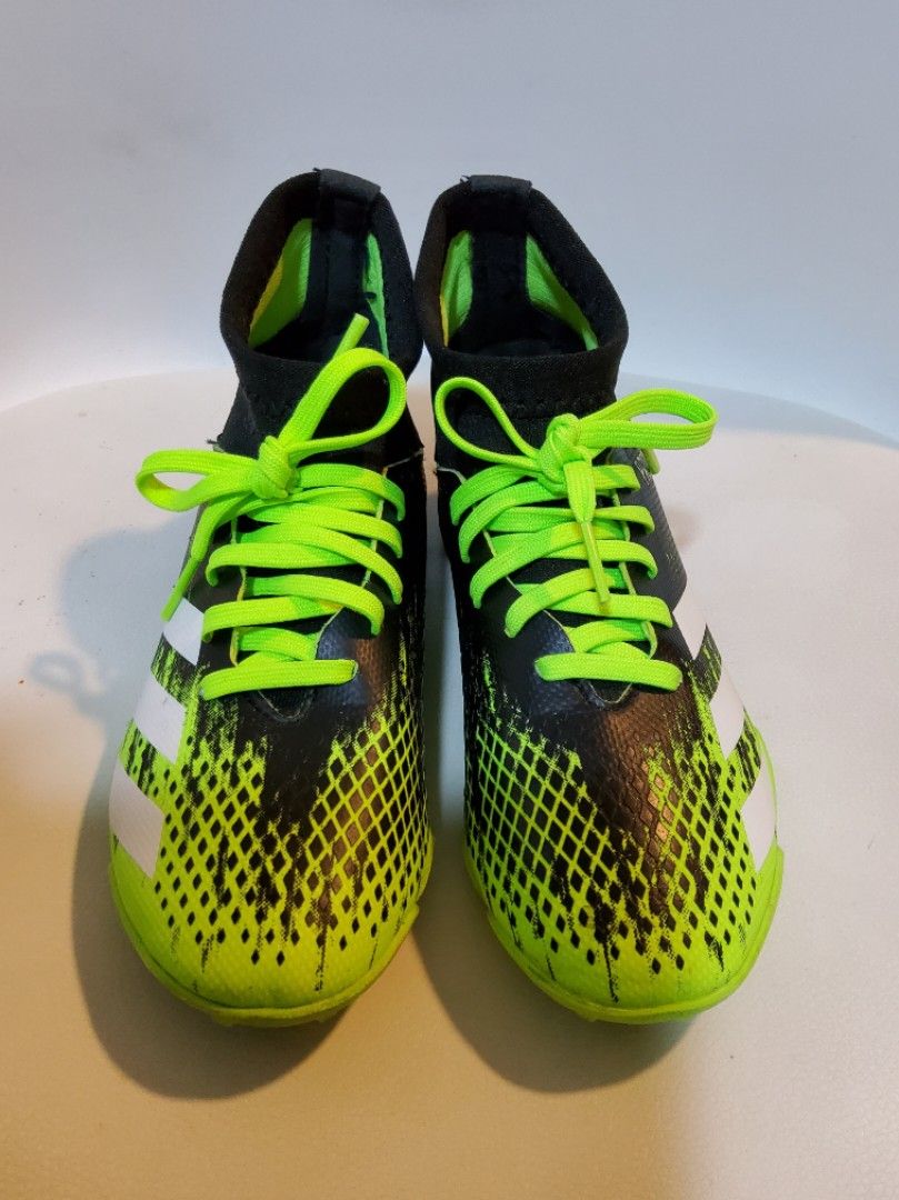 US1.5 Adidas Predator 20.3 TF J Boots, Sports Equipment, Sports u0026 Games,  Racket u0026 Ball Sports on Carousell