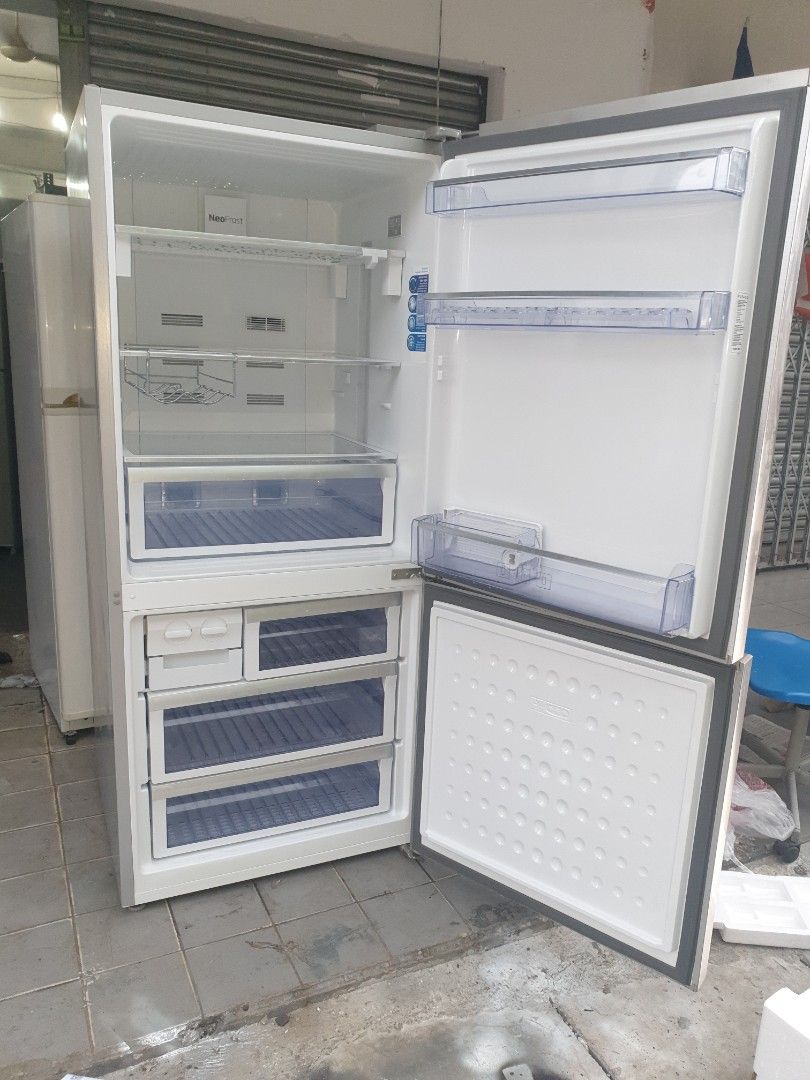 Used Beko 2 doors fridge 505L, refrigerator peti sejuk peti ais, good