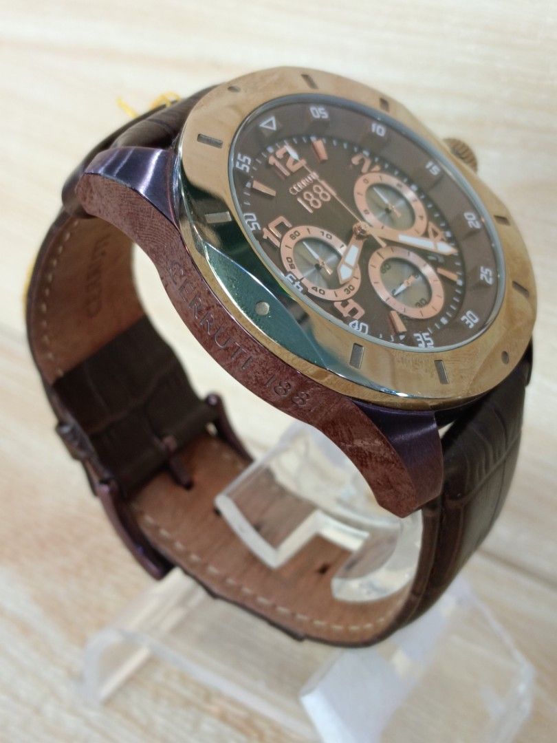 WATCH CERUTTI, Men's Fashion, Watches & Accessories, Watches on Carousell