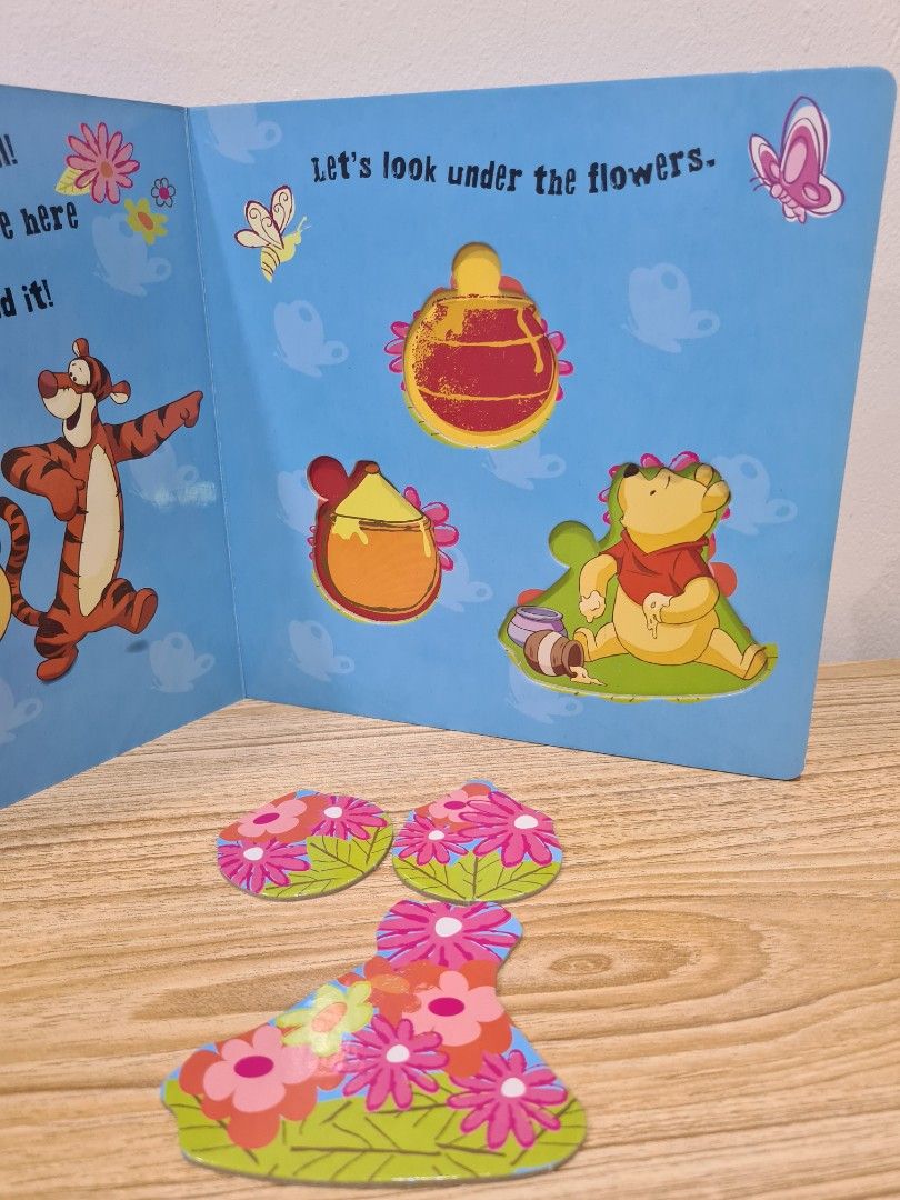 Winnie The Pooh Activity Book, Hobbies & Toys, Books & Magazines