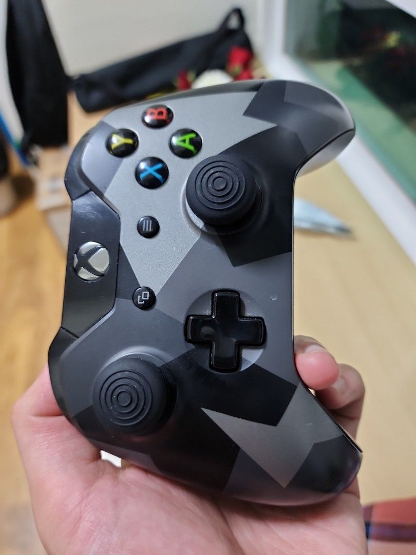 Xbox one special edition deals covert forces wireless controller