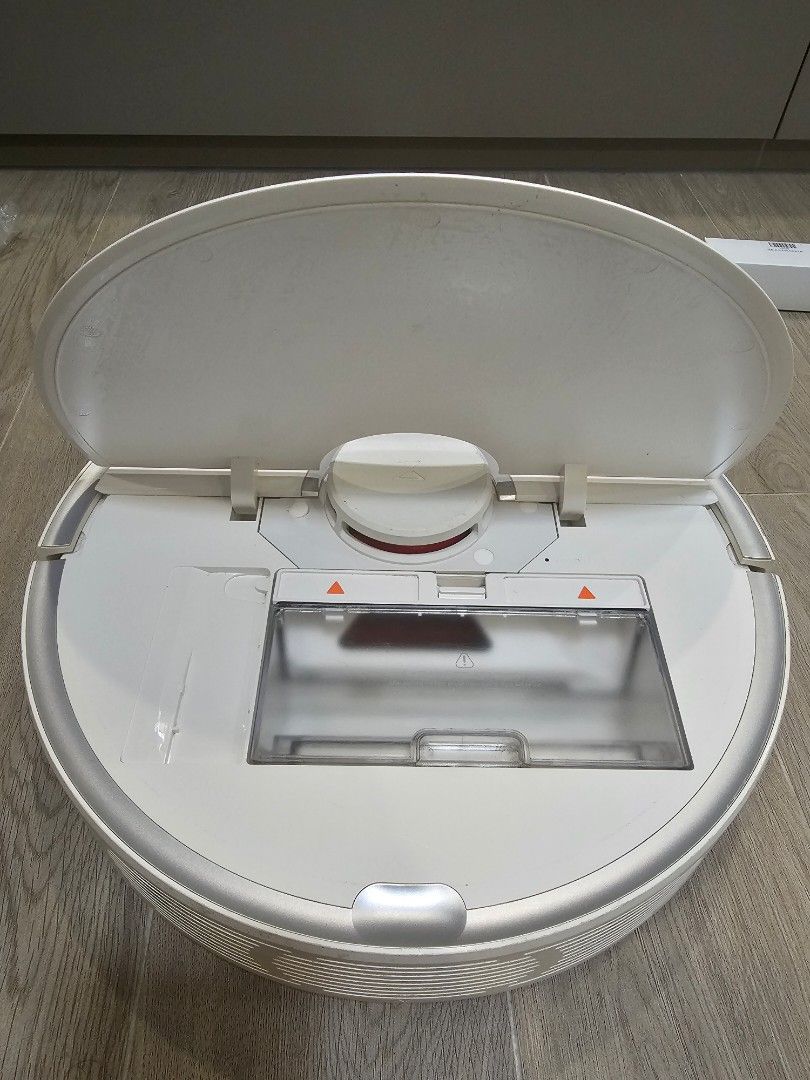 Xiaomi MiJia RoboRock Robot Vacuum Cleaner 2 (S50200), TV & Home