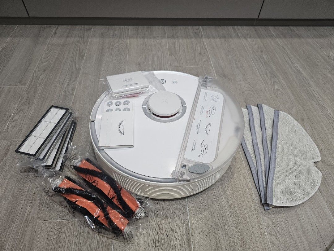 Xiaomi MiJia RoboRock Robot Vacuum Cleaner 2 (S50200), TV & Home