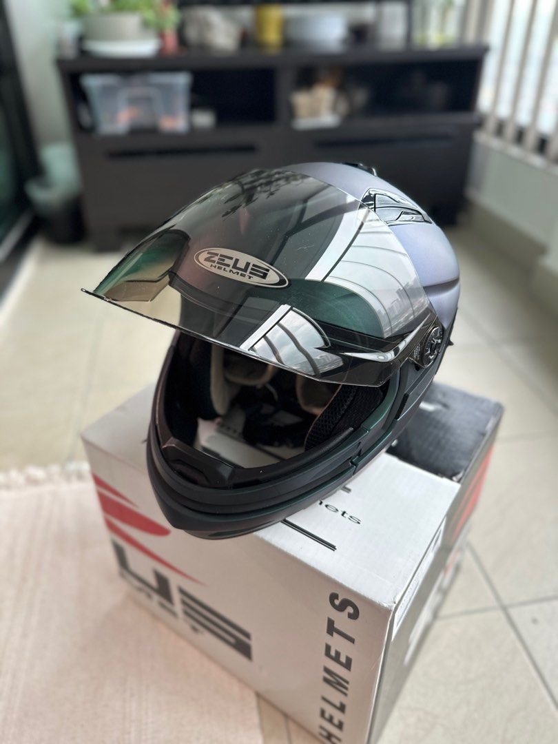 Zeus Helmet, Auto Accessories on Carousell