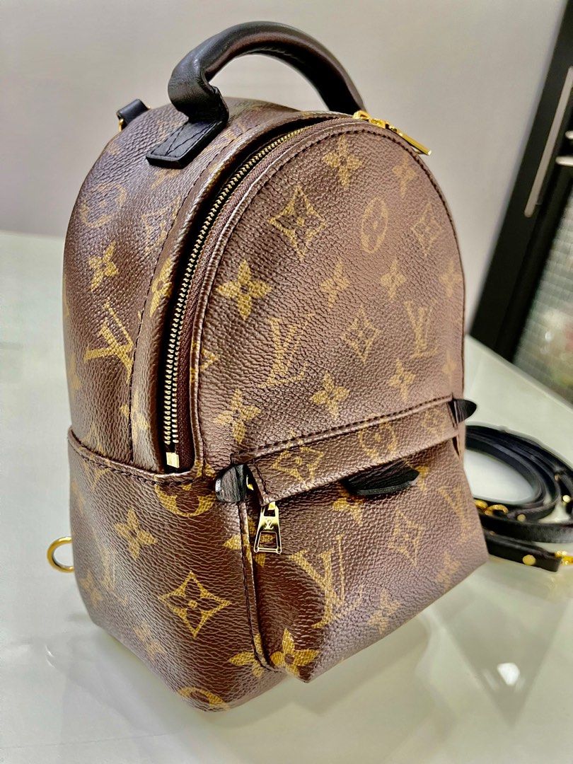 💯 Authentic LV Palm Spring Mini NEW version (Category: Luxury Bags & Wallets) located in Taytay. Submitted by now_selling (Listing ID 1230203699, Image 2). Description: 💯 Authentic LV Palm Spring Mini NEW VERSION in Classic Monogram Money Back Guarantee if proven fake with dustbag only.
