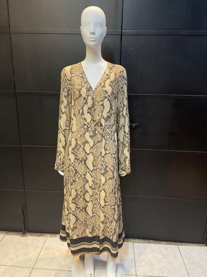 H and m sale snake print dress