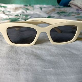 Aesthetic Shades Sunglasses UV400 For women/Men Eyeglasses Colour