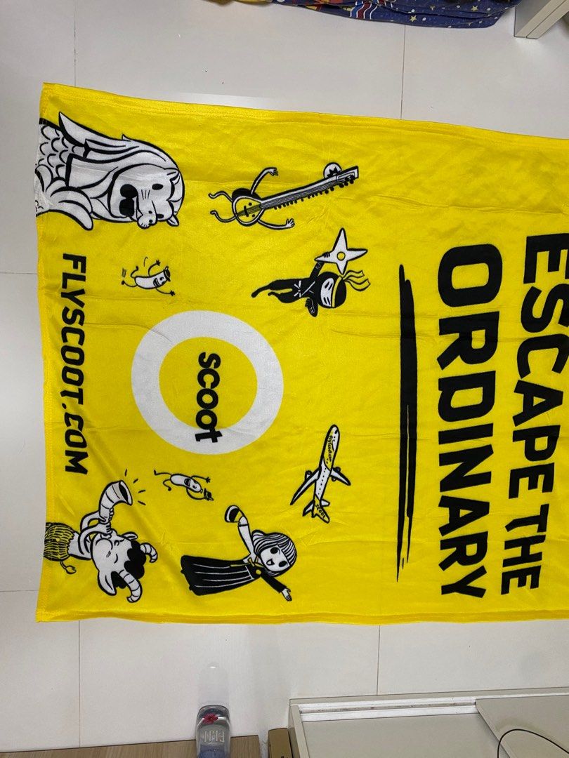 Airline Blanket Scoot, Hobbies & Toys, Memorabilia & Collectibles