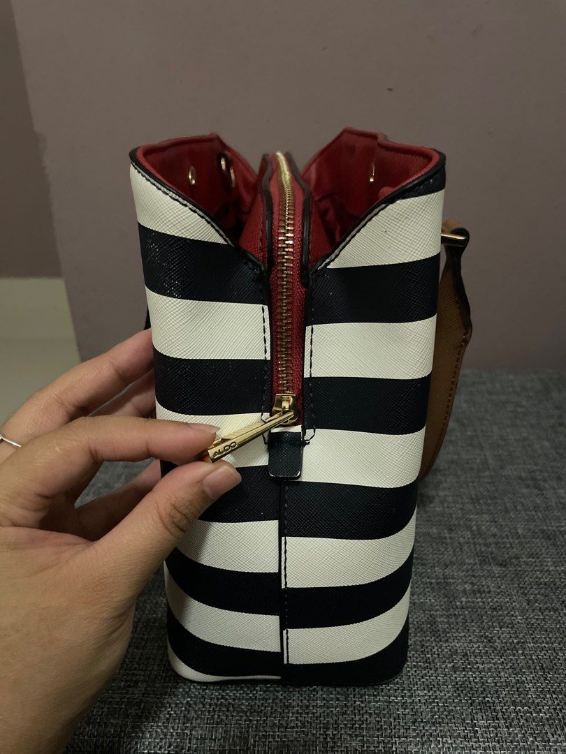 Legoiri bag sales