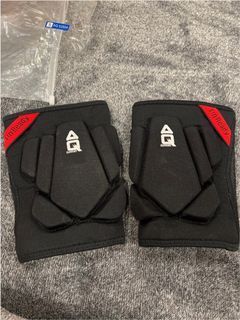 AQ support Lightweight Volleyball Knee Pads (small)