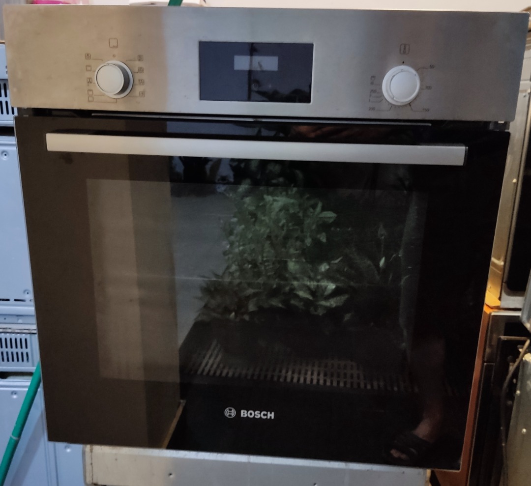 Bosch oven (warranty), TV & Home Appliances, Kitchen Appliances, Ovens