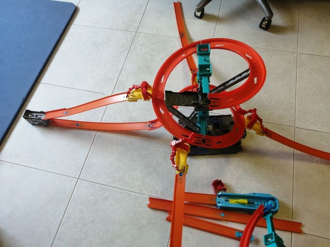 Bulk hot wheels shop track