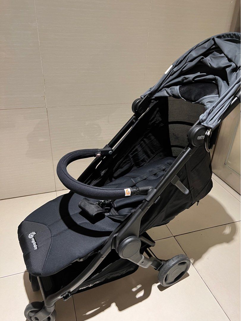 Cabin Size Ergobaby Stroller Metro Compact with Safety Bar on Carousell