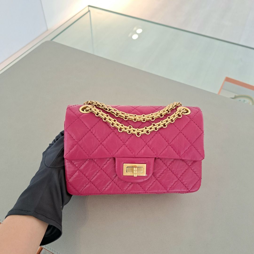 Chanel reissue 224 size outlet