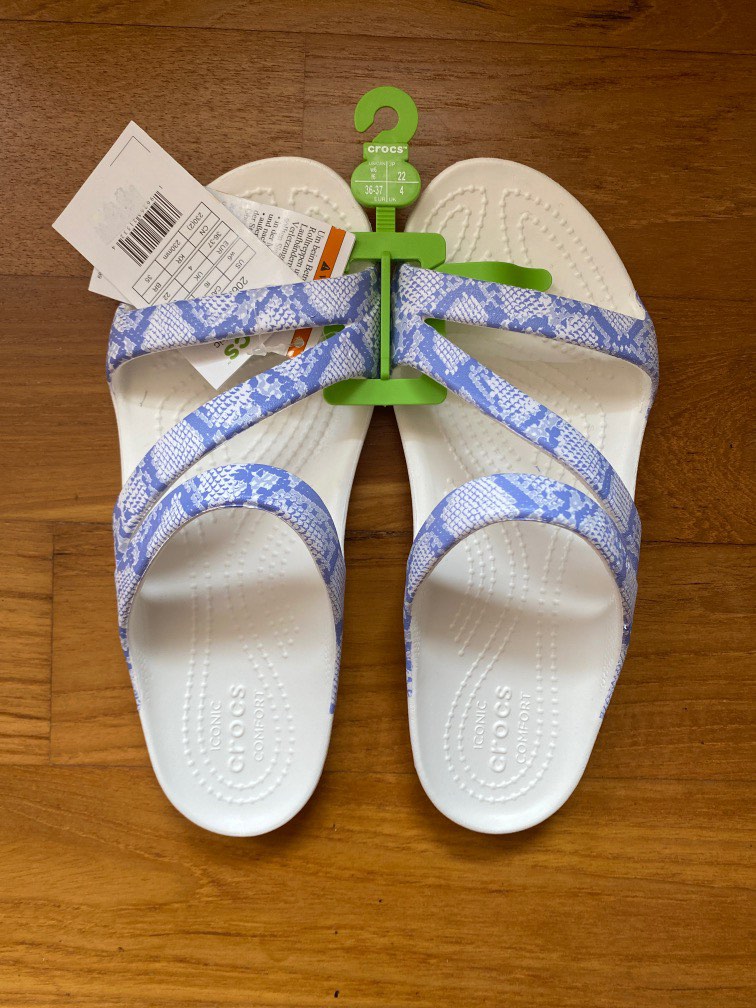 Crocs kadee hotsell 11 flip flops
