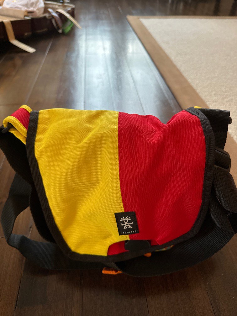 Crumpler DSLR camera bag, Fotografi di Carousell
