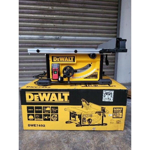 DEWALT 2000w 250mm 10inch TABLE SAW MODEL DWE7492 Furniture