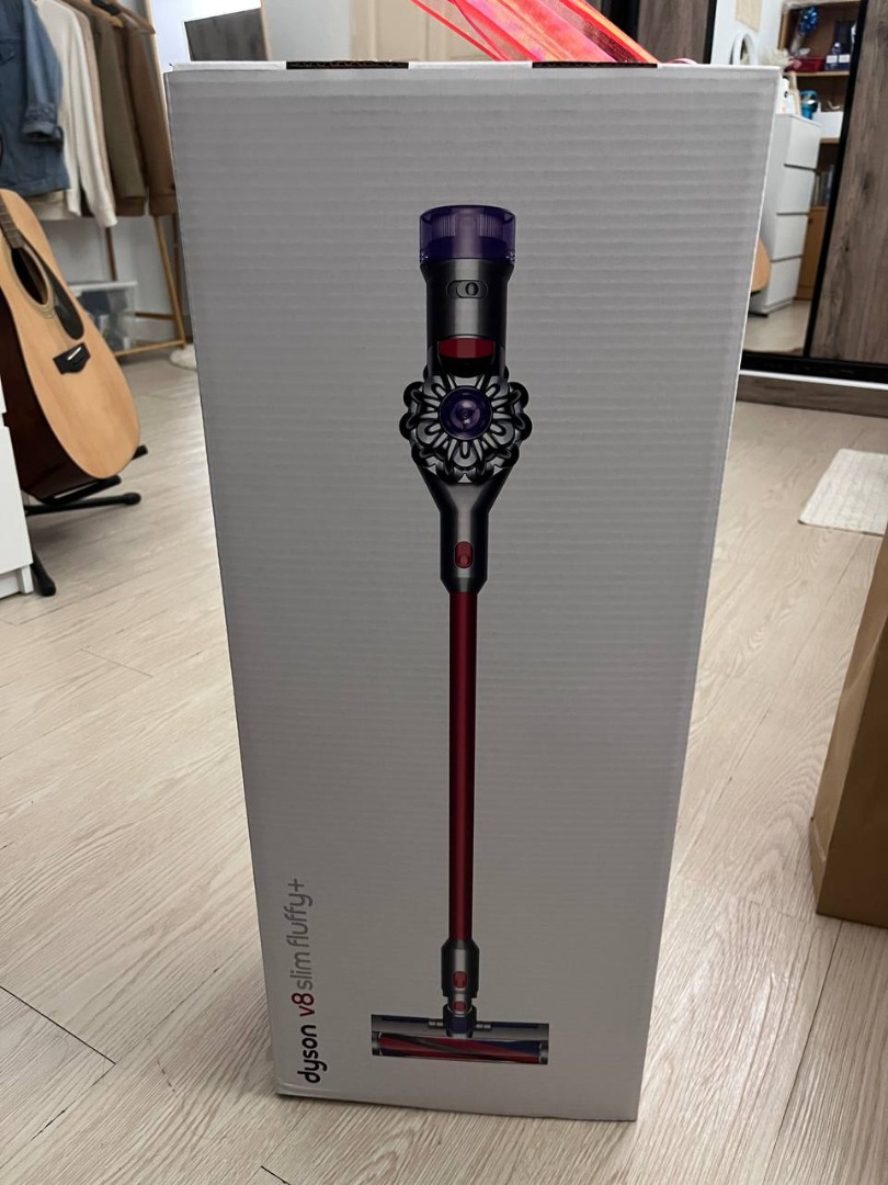 Dyson V8 Slim Fluffy+, TV & Home Appliances, Vacuum Cleaner
