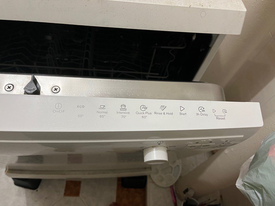 Electrolux dishwasher ESF5206LOW , TV & Home Appliances, Kitchen