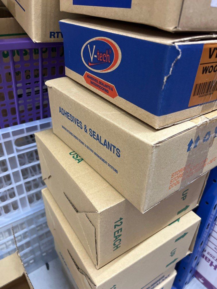 Empty boxes Packing of online orders, organisational needs