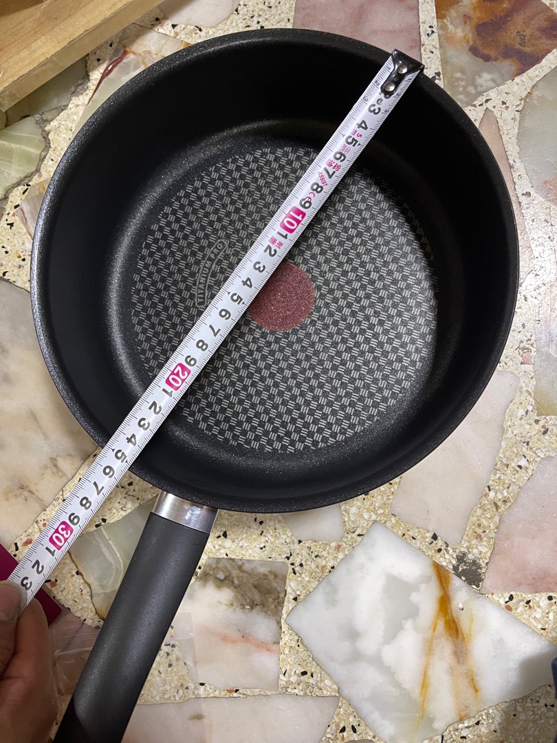 Frying Pan Tefal Titanium pro, Furniture & Home Living, Kitchenware ...