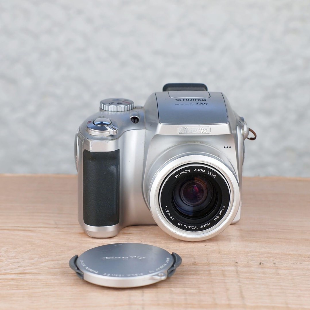 fuji s304 camera