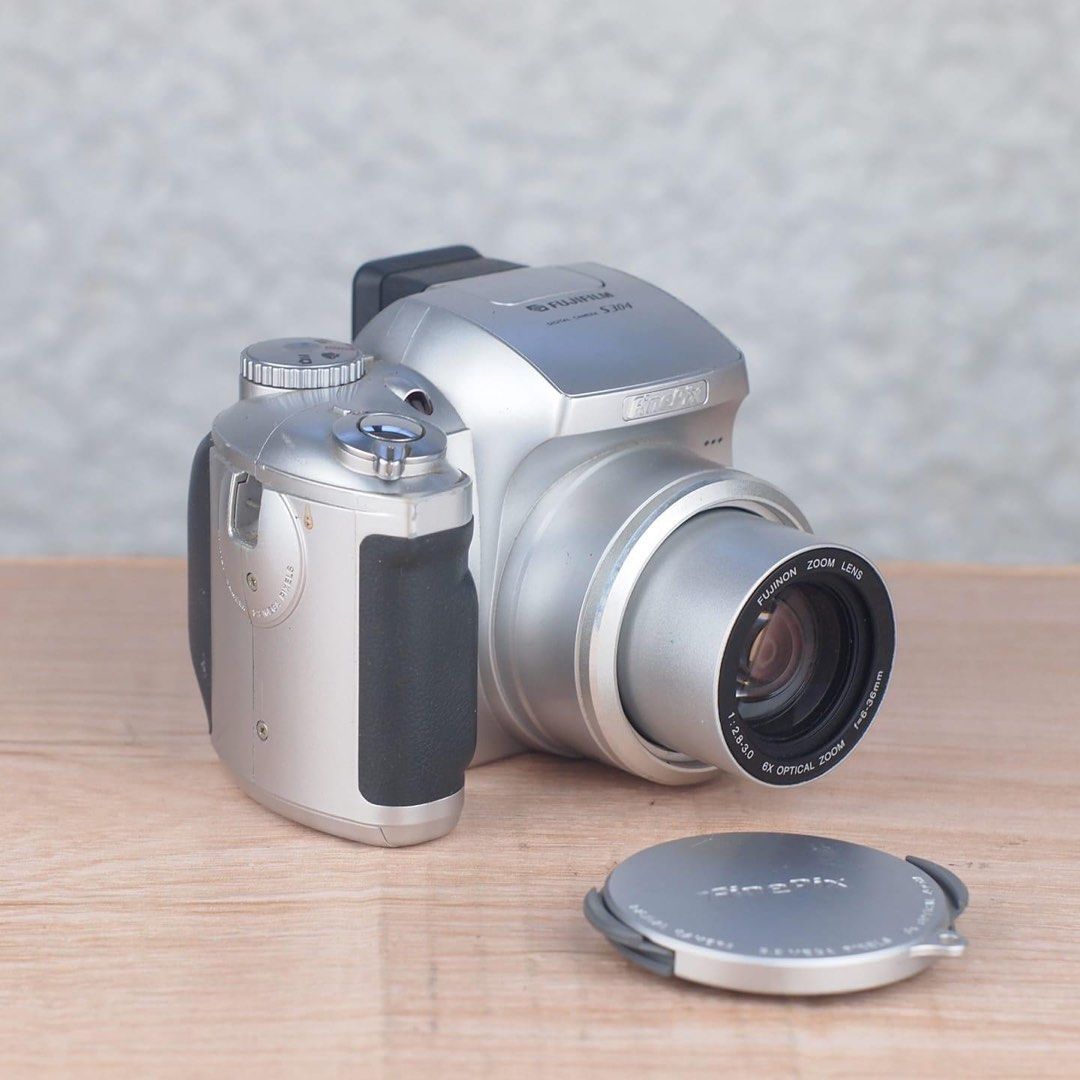 fuji s304 camera