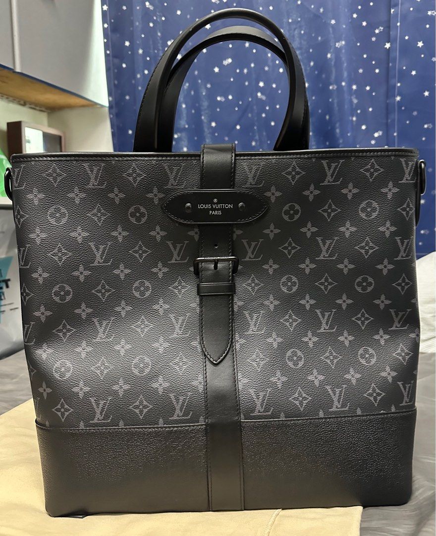 LOUIS VUITTON SAUMUR TOTE M45914 on Vimeo