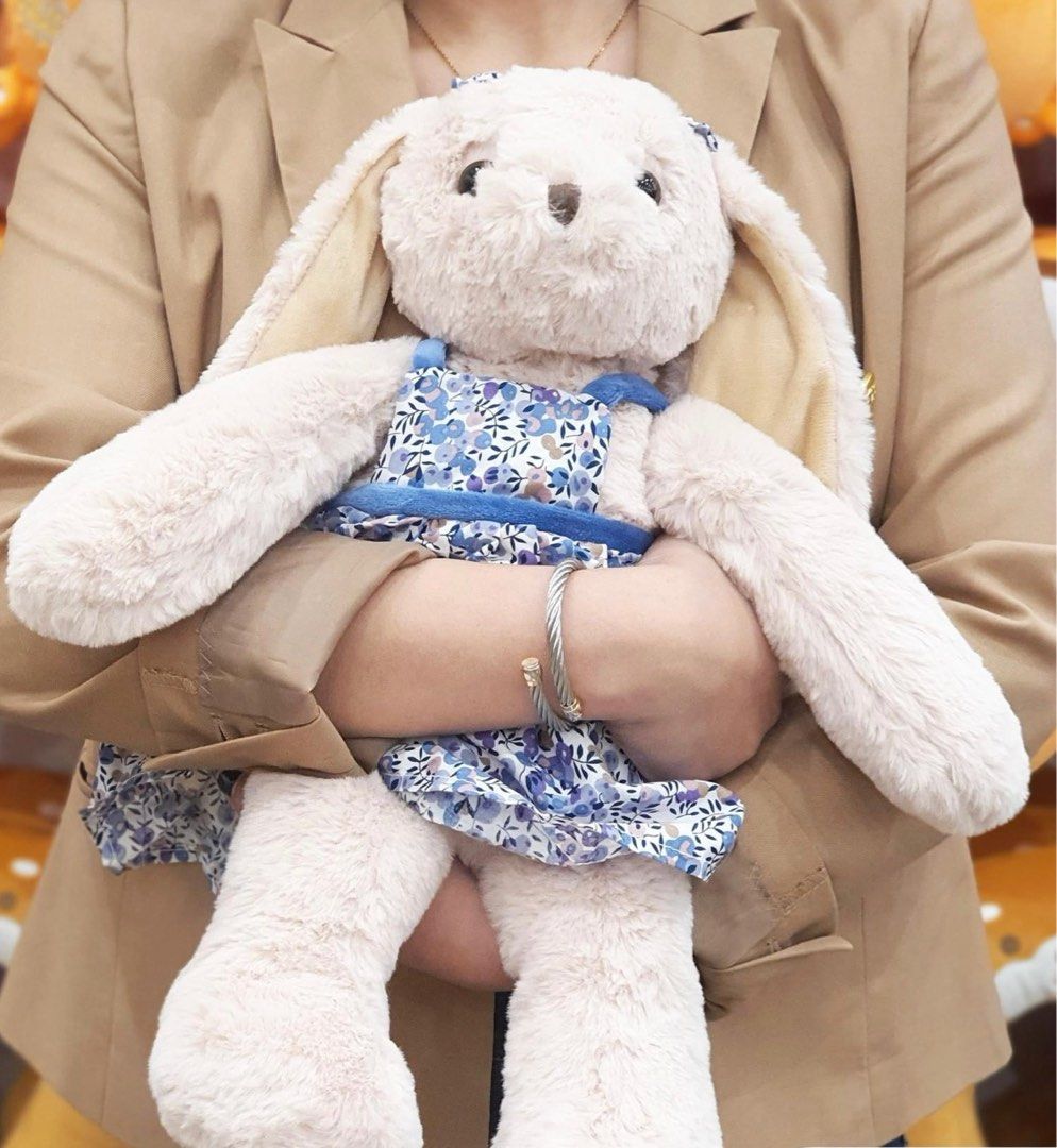 Miniso rabbit doll deals