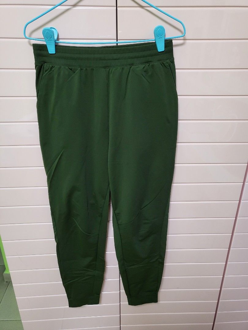 Green Pants, Women's Fashion, Activewear on Carousell