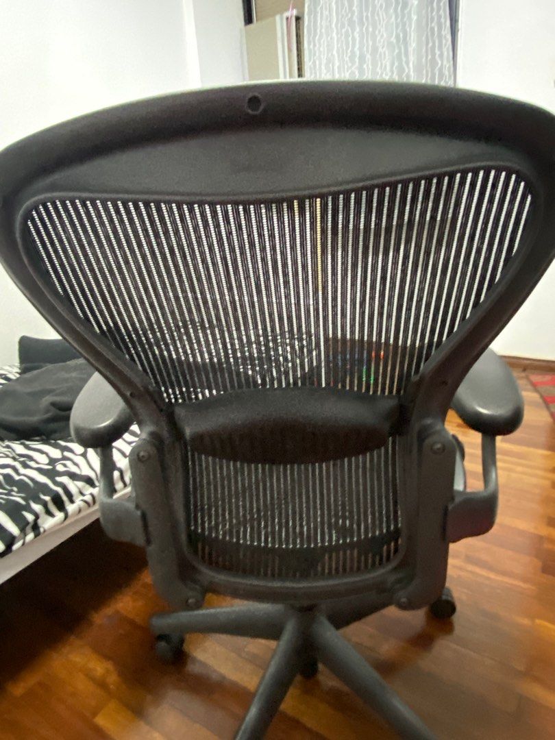 Herman Miller Aeron (With Warranty), Furniture & Home Living, Furniture