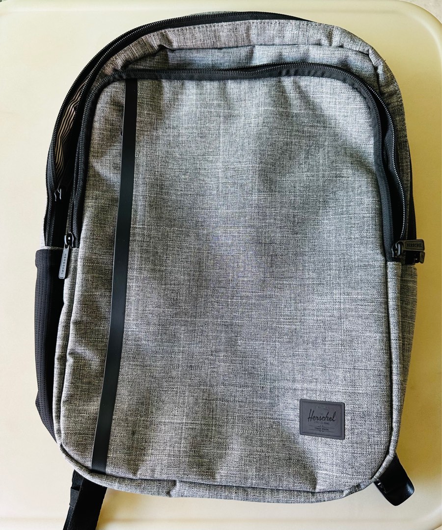 Herschel Tech Daypack 20L, Men's Fashion, Bags, Backpacks on Carousell