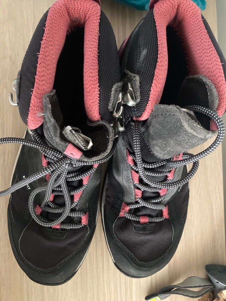 full cut hiking boots