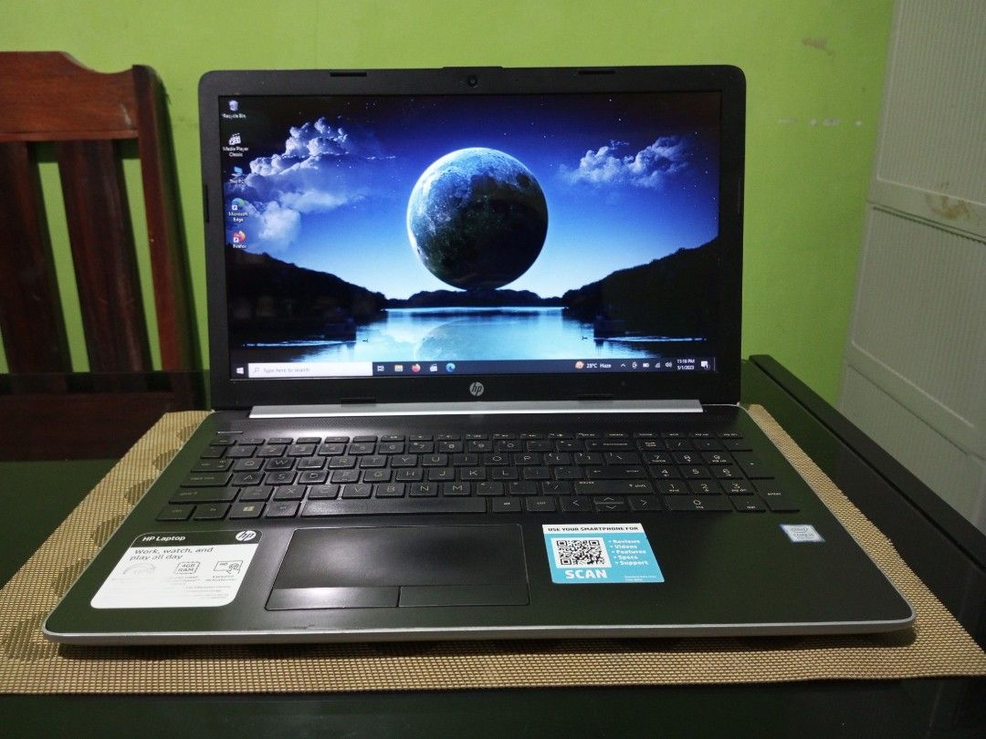 HP Core i5 8th Gen 8gb ram 256gb ssd Touchscreen Laptop Computers