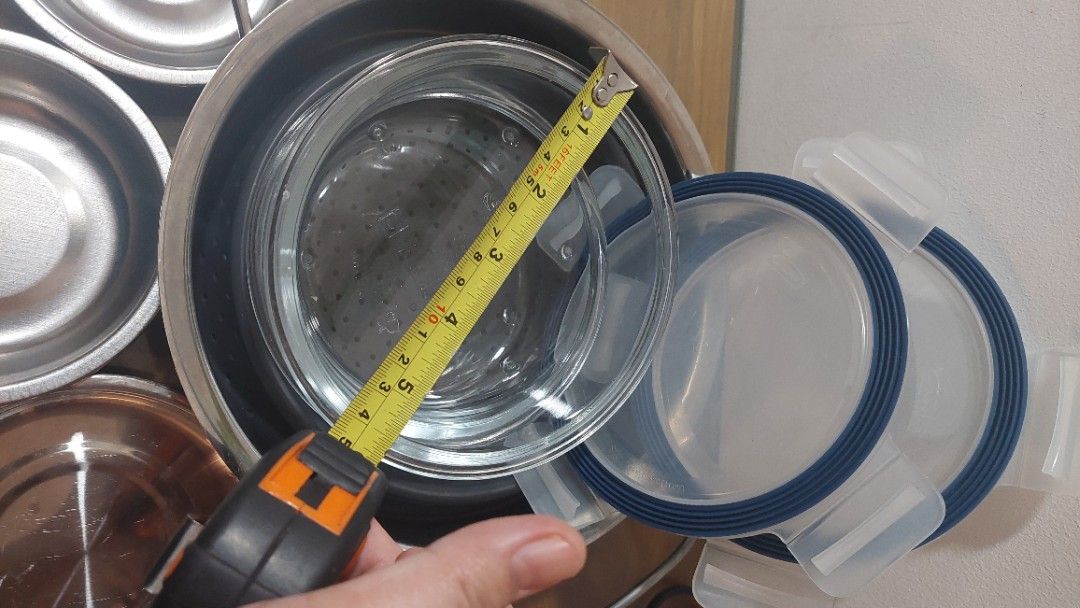 ikea strainer, 2 ikea bowls, 3 stainless, 1 ikea square bakibg glass, Furniture & Home Living