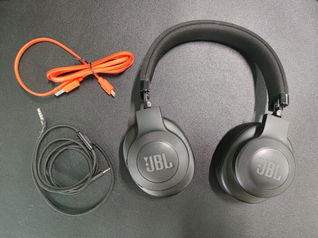 Jbl e55bt nc sales