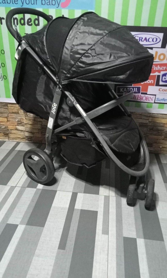 Joie stroller (Category: Strollers) located in Caloocan City. Submitted by Unicoijo02 (Listing ID 1230184778, Image 1). Description: .
