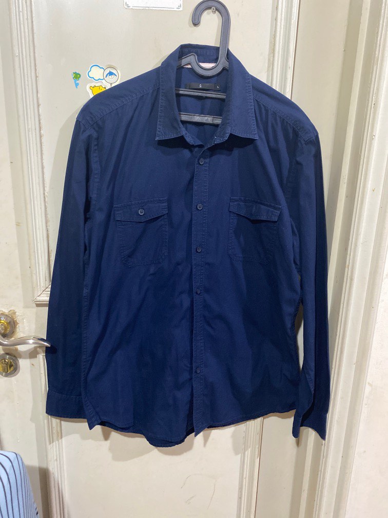 Kemeja kerja / kemeja pria merk executive size L Navy gelap / kemeja