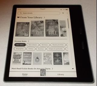 LIKE NEW KINDLE OASIS 2 ADS FREE- 9TH GEN WITH 32GB OF CAPACITY