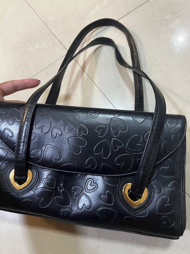 Lovecat shoulder bag (Category: Shoulder Bags) located in Antipolo. Submitted by d3lbart (Listing ID 1230209628, Image 2). Description: .