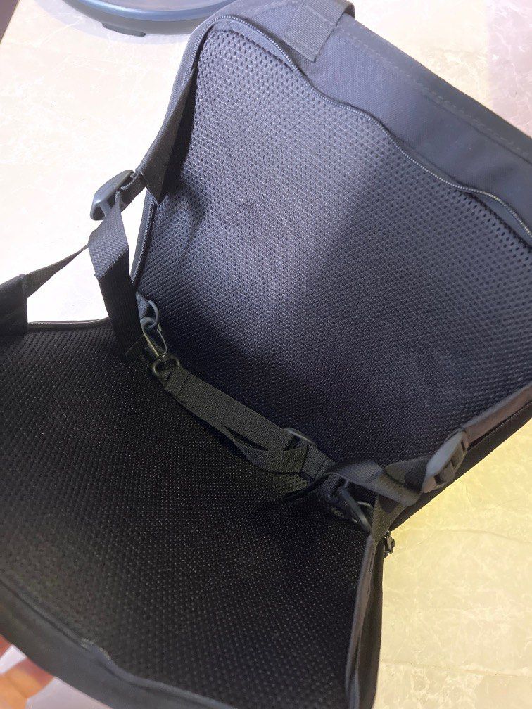 Lugbug Kids travel seat ride on suitcase child carrier Babies