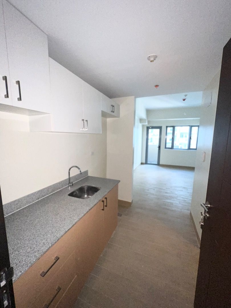 Manhattan Plaza rent to own Condominium in Cubao, Property, For