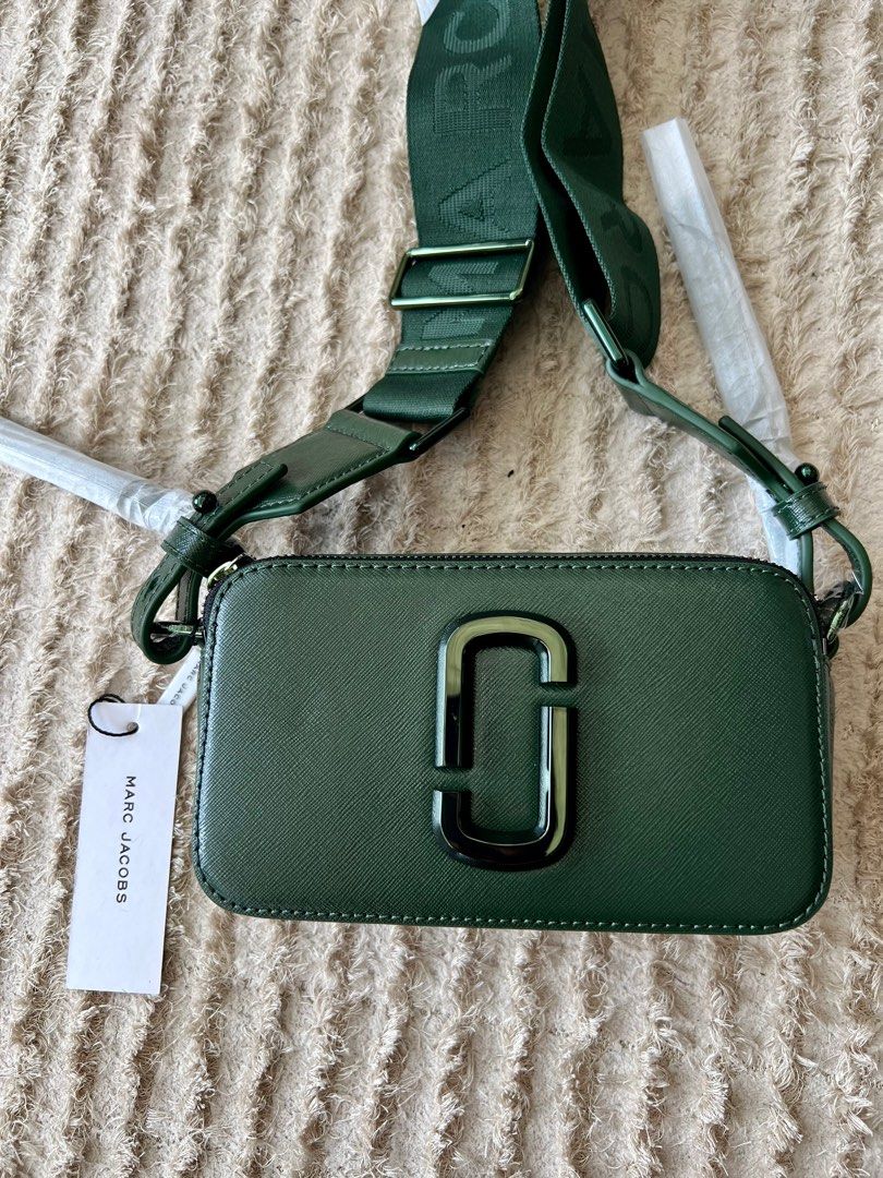 Marc Jacobs Snapshot - Olive, Luxury, Bags & Wallets on Carousell