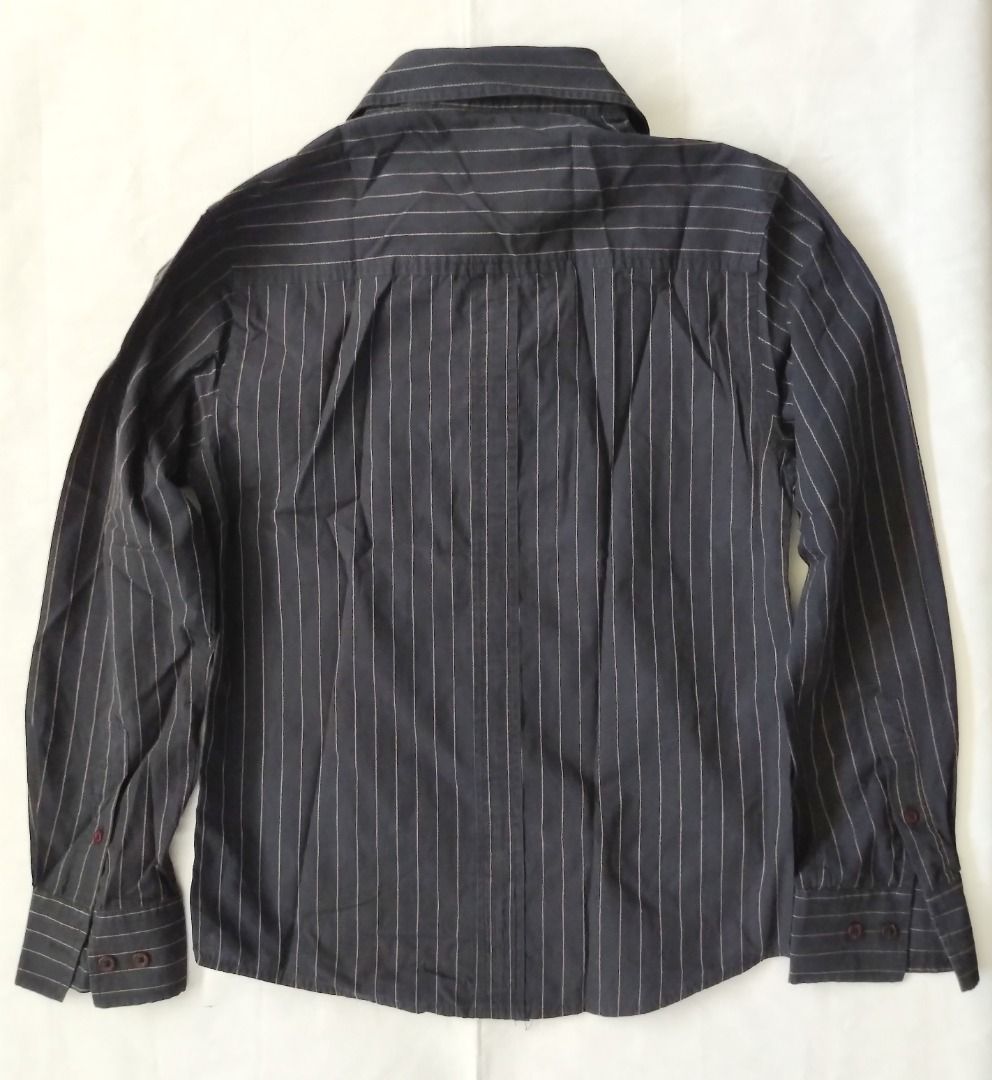 MEN'S Memo Long Sleeves Pin Stripes (Category: Formal Shirts) located in Paranaque City. Submitted by japs202 (Listing ID 1230232091, Image 2). Description: For Sale Only. No meet-ups. P250 plus add for Grab, Lalamove, or GogoXpress - for next day/provincial Size M slim fit. Check photos for guide measurements. -- Stored in cabinet for a few years now. Hindi na kasya. -- For list of other Men's clothes, go to my profile's search box and type "men