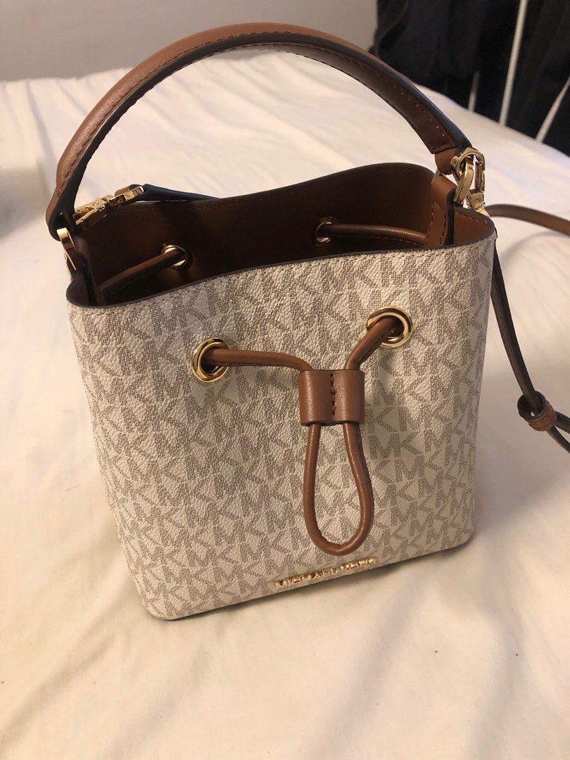 Michael Kors Mercer Small Drawstring Bucket Messenger